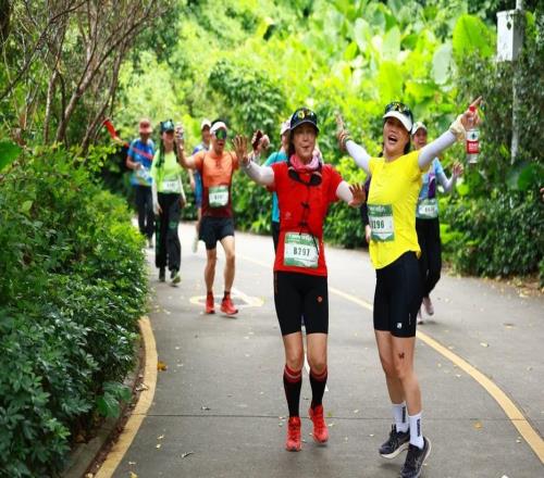 創(chuàng)新“體育+商業(yè)”融合模式，梅林街道舉辦鯤鵬徑越野接力賽