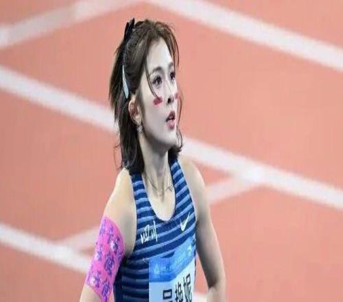 吳艷妮發(fā)文