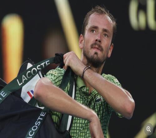 41名ATP人員被困迪拜梅總打趣來場閉門賽，周意發(fā)文稱成戰(zhàn)地記者