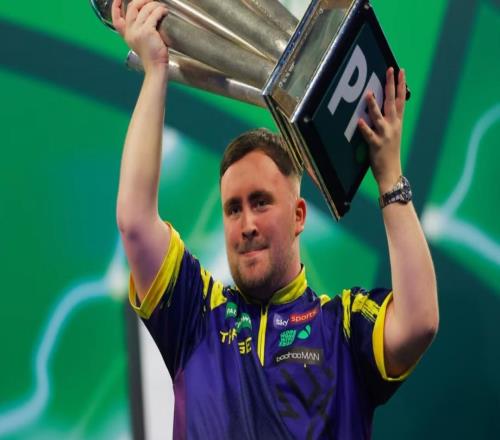 18歲的他衛冕成功奪冠獎金100萬英鎊