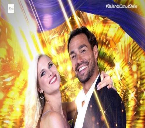 轉(zhuǎn)戰(zhàn)舞池，前意大利網(wǎng)球名將弗格尼尼斬獲《與星共舞》冠軍