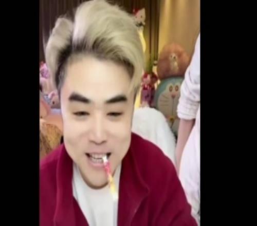 朱開：Kanavi說要整頓HLE紀律真的假的今天Kanavi肯定是送