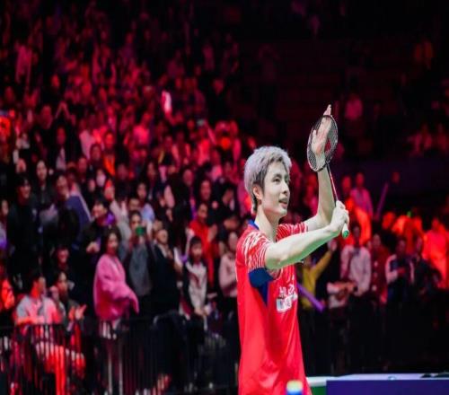 聚焦2025天王杯致敬羽壇名宿，“國羽F4”再聚首見證石宇奇奪冠