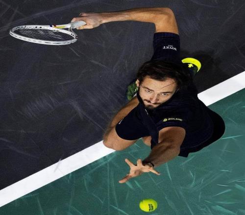 沃茲回懟本土媒體讓她退役,梅總巴黎賽后坦言自己正接近巔峰水平