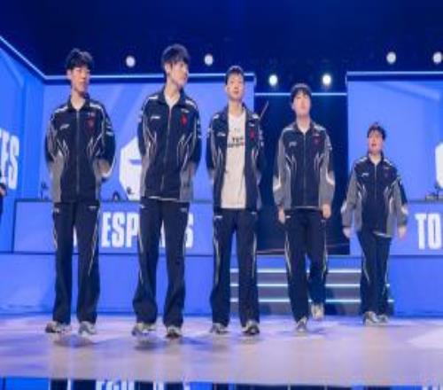 TES主教練Homme：選手們充滿自信，對陣100T賽前做了戰術BP！