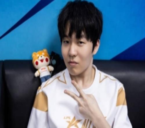 Rookie更新動態(tài)：在全明星玩的很開心，感謝大家一直以來的支持