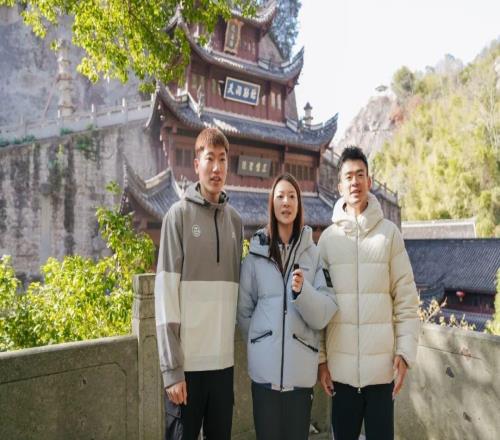 關(guān)注雅思組合亮相浙江新昌！2025亞洲羽球精英巡回賽總決賽圓滿落幕