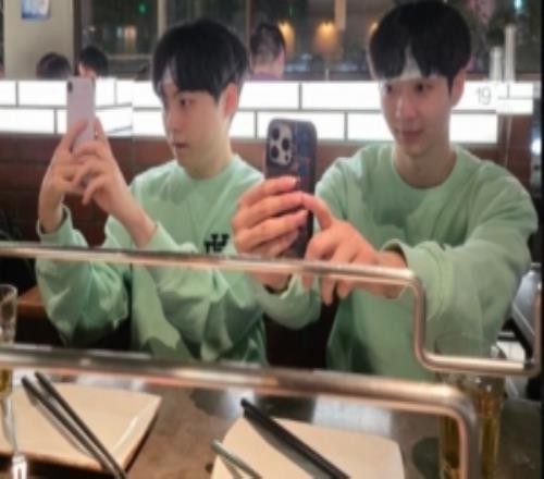 DK分享照片：ShowMaker和Lucid一起吃燒烤