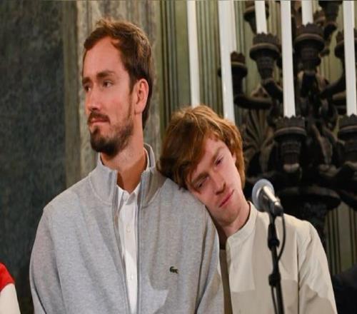 终结决赛六连败、打破冠军荒,梅总终于笑了