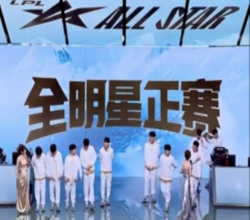 全明星賽后采訪Gala：亞恒數(shù)值太高了，不需要什么操作