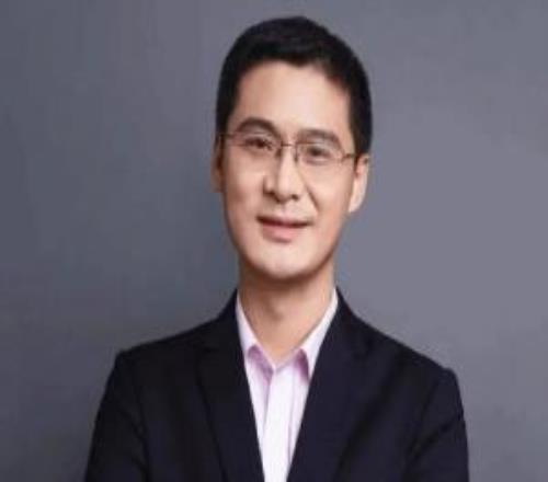 B站粉丝第一罗翔连续6年成百大UP主