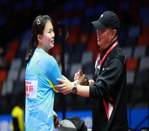 恭喜！中國女乒16歲孫穎莎師妹崛起奪冠：莎莎恩師打造又一天才