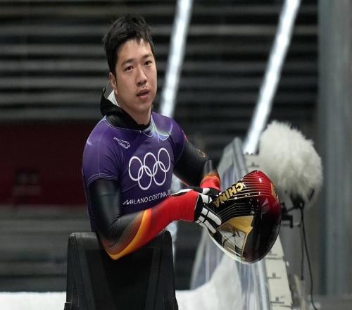 0.19秒無(wú)緣鋼架雪車(chē)獎(jiǎng)牌，陳文浩完成遲來(lái)四年的“交代”