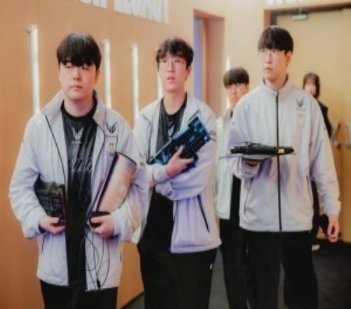 吓哭了GEN晋级S15四强,近五年S赛四次杀入半决赛阶段!