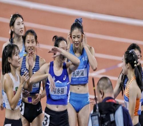 16歲的百米女飛人！葛曼棋退賽，陳妤頡奪冠，韋永麗亞軍