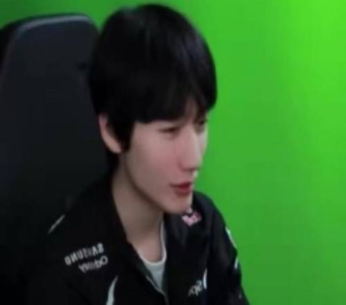 忙碌日子peanut：周二去拍了相浩的脫口秀周三約好見Viper