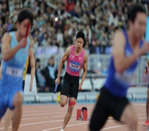 蘇炳添“最后一舞”，廣東隊以0.03秒之差錯過領(lǐng)獎臺