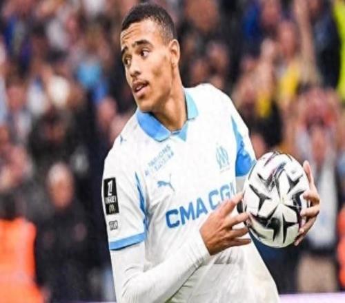 力压大巴黎登顶！前曼联射手踢疯了，职业生涯首次上演大四喜