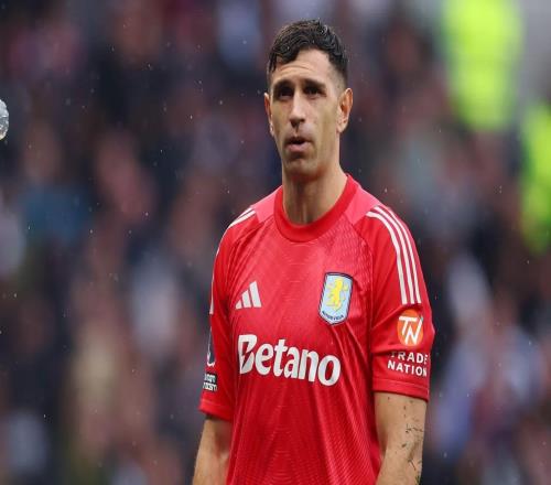 埃梅里确认：大马丁不再担任维拉队的副队长