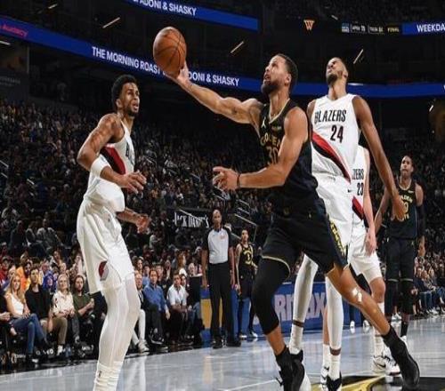 库里：对手又高又能射我们打得很好可惜差了一点