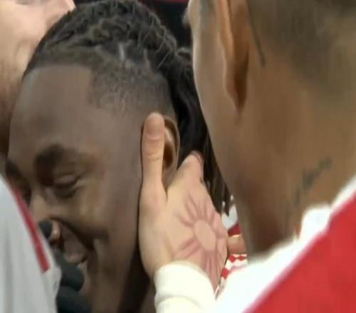 埃泽梦想成真！德比战4分钟双响，13年第一人，3战热刺轰4球