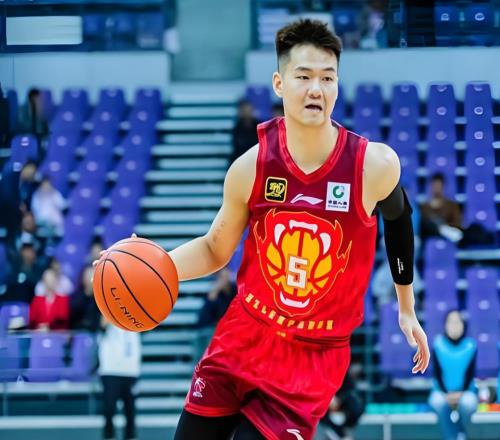 丢人！队长和主教练2人CBA体测都不合格，球迷：同甘共苦