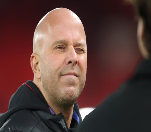 斯洛特表示开场不失球时形势大为好转伊萨克在英超破门意义深远_英超直播免费观看