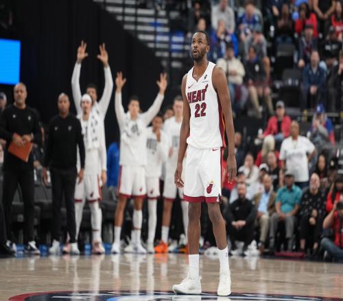 戴维恩米切尔称维金斯是一位表率的领袖具备强大的攻防能力_nba直播在线直播免费观看