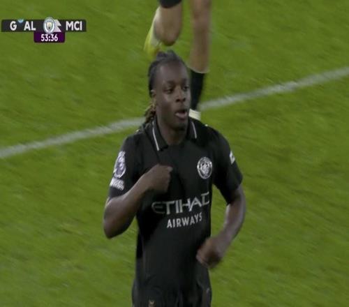 本赛季五大联赛创造机会和过人30+：多库、姆巴佩、维尼修斯