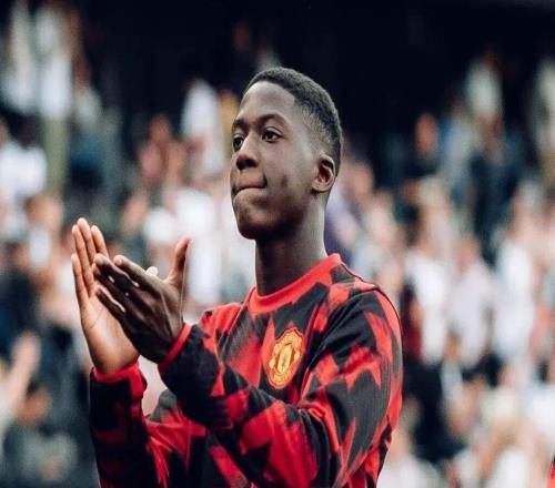 TA：缺乏比赛时间，梅努准备1月租借离队邮报：阿马德成比赛唯一亮点，他去参加非洲杯会让曼联面临大麻烦