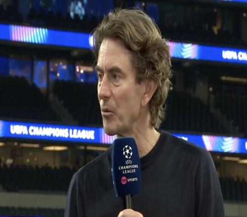 弗兰克：我们签下西蒙斯是有原因的，我非常喜欢他的表现