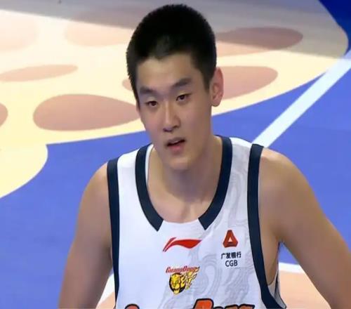 CBA新赛季！广东队4名球员，令人无比期待