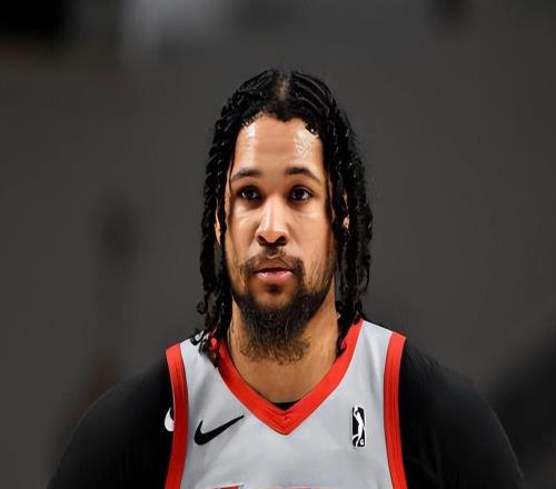 虽然给足了球权，但前火箭老熟人的表现依然没有实质性的提升