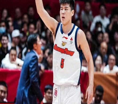 广东双子星炸裂升空，四巨头合体剑指CBA总冠军！