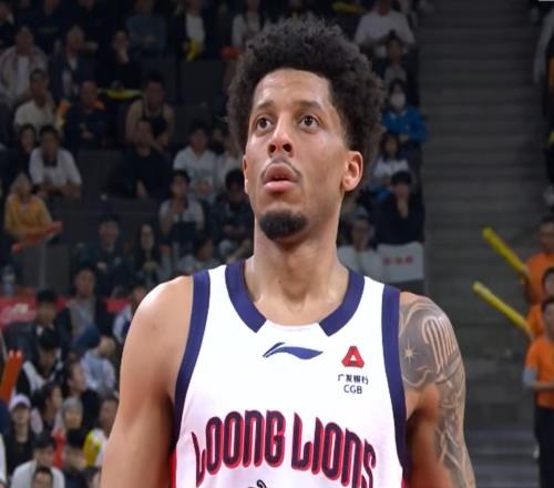 威金顿大赞广东队1人：他个人能力很强，很厉害