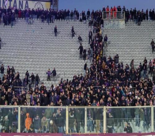 抗议球队欧协联三连败，佛罗伦萨球迷组织宣布前20分钟不入场