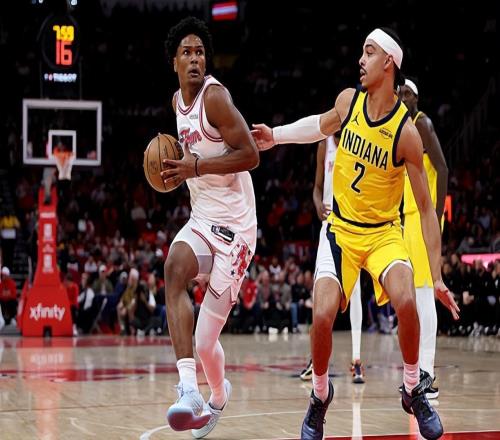 面对弱旅步行者又打出了全能表现，但火箭后场新星的问题依然明显