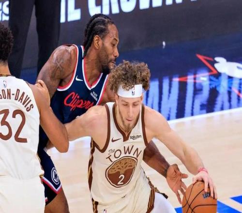 勇士防守联盟第5，进攻却联盟第20！空位三分倒数，一群伪射手！