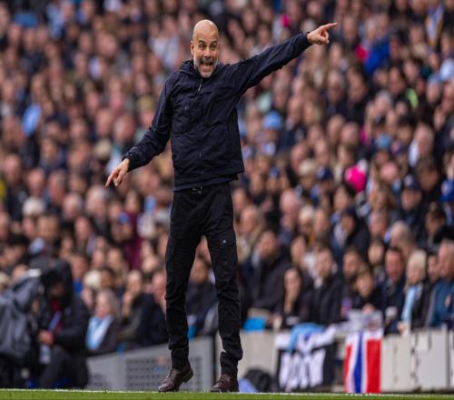 剧本改了曼城新年喜提三连平，连丢6分后目送枪手越跑越欢