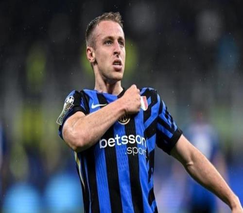 记者：森林最近在考察弗拉泰西，加拉塔萨雷更想要防守中场