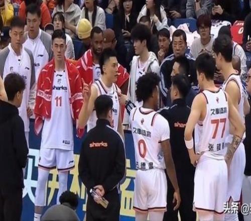 离开辽宁人气暴跌张镇麟无缘首周全明星排名南区总得票跌出前六