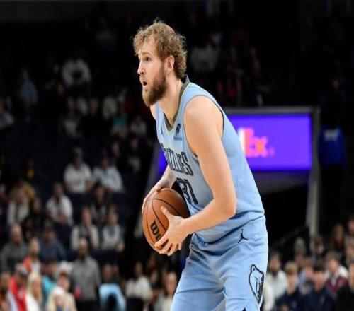 离开火箭后完全起飞了！内线大将在灰熊的表现真是令人刮目相看