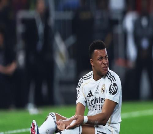 皇马闪电换帅：阿隆索仓促谢幕，阿韦洛亚临危受命背后的豪门抉择