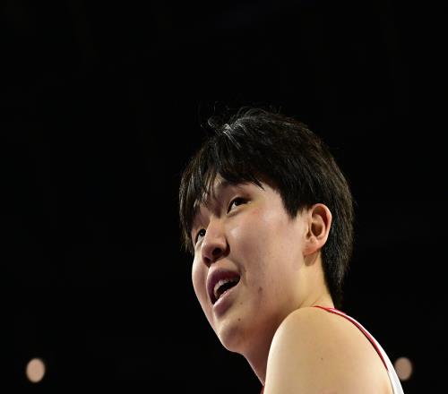 杨瀚森稳健发挥以12中6斩获22分7篮板3助攻2盖帽展现风采_NBA直播