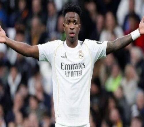 罗马诺：老佛爷一直希望维尼修斯留下，新合同依然摆在桌面上