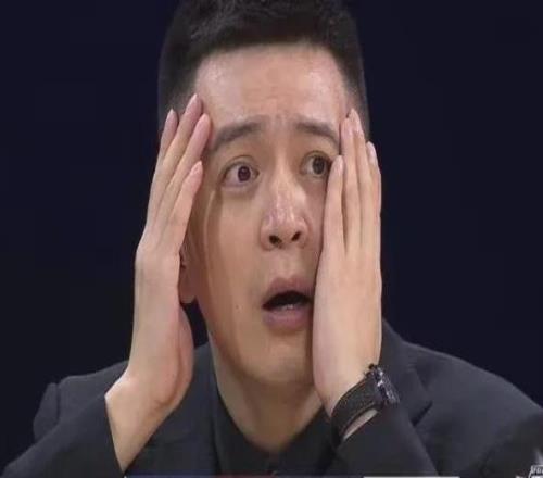 热搜第一！杨鸣辞职！球队4连败，单节仅得4分，成为导火索