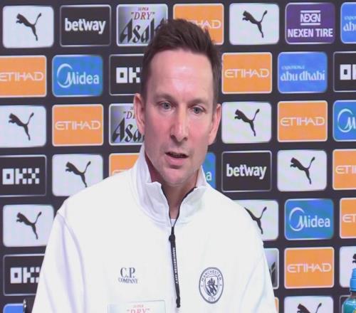 林德斯：渣叔跟我说，如果我不去给瓜帅当助教他就要去了