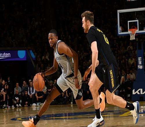 完爆了勇士防线！马刺后场核心的重要性真是被严重低估了