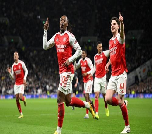 英超客战热刺取得四连胜，阿森纳是继曼联之后第二队