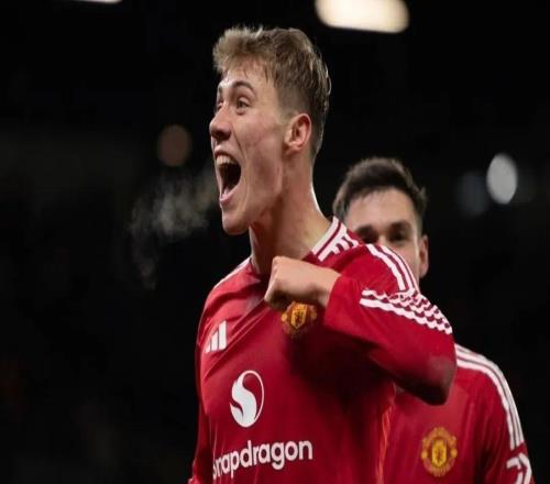 罗马诺：曼联即将与科比梅努续约霍伊伦：在曼联的最后阶段的确表现不好，在那不勒斯我找回了踢球的快乐